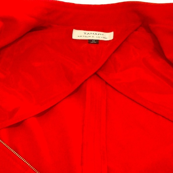 Ultra Smart Red ‘Arthur Levine for Tahari’ Jacket Dbl Breasted with Gold Buttons - Picture 13 of 14